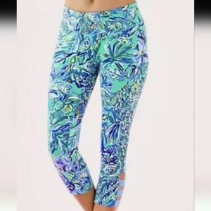 Lilly Pulitzer• Weekender Cropped Leggings Bennet Blue Sneak a Beak. Sz S
